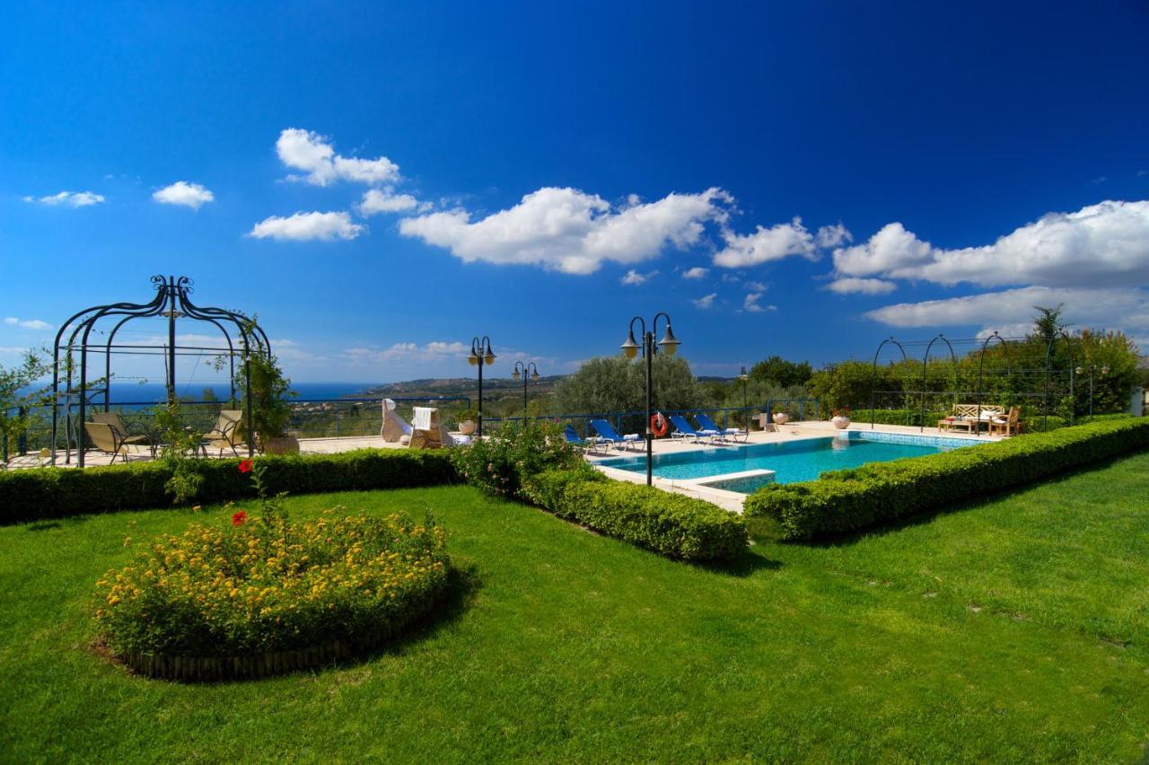 Lucia Simona Villas Mousata Exterior photo