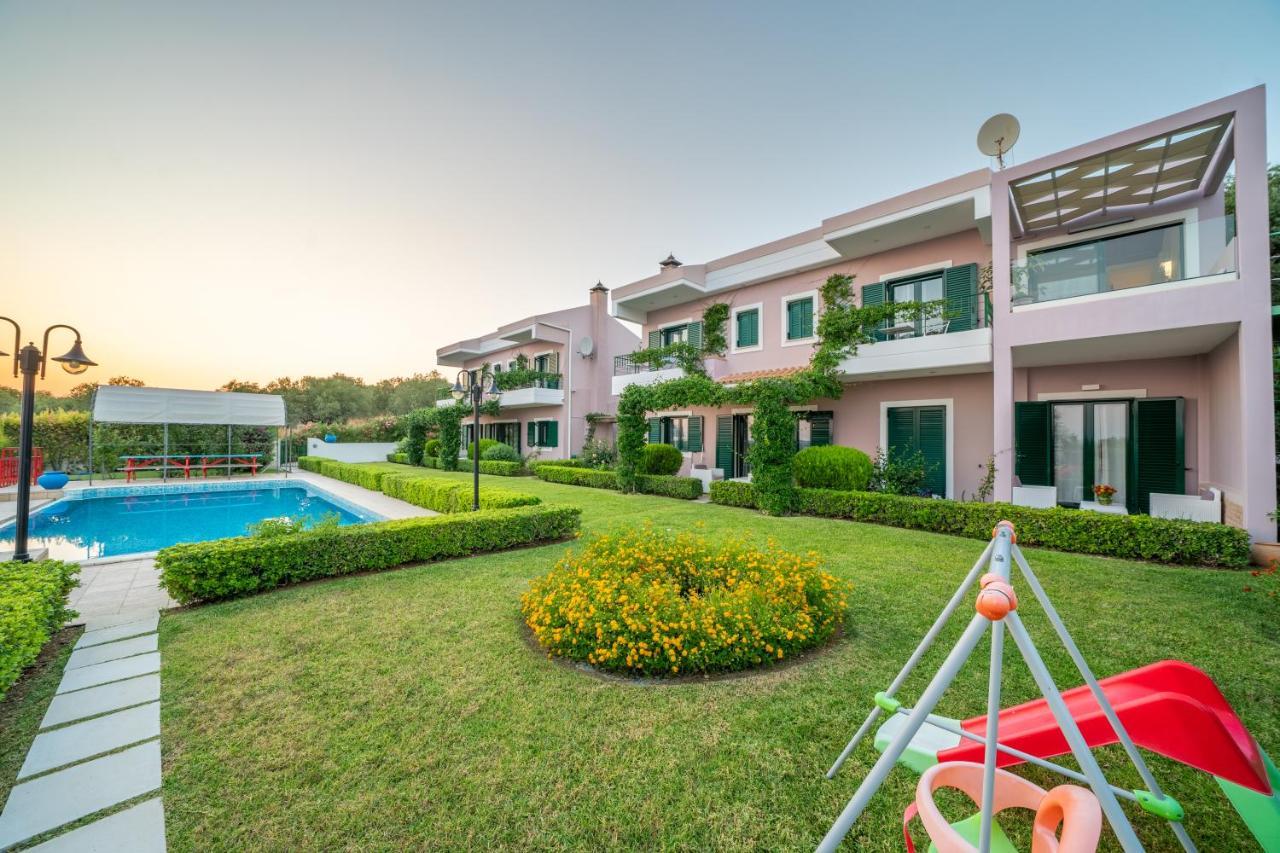 Lucia Simona Villas Mousata Exterior photo